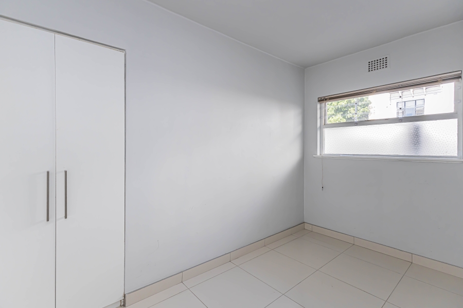 To Let 2 Bedroom Property for Rent in Sea Point Western Cape